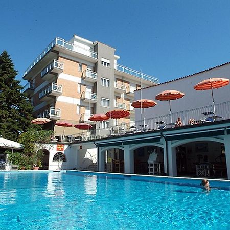 Hotel Nautic B&B Bellaria-Igea Marina Exterior photo