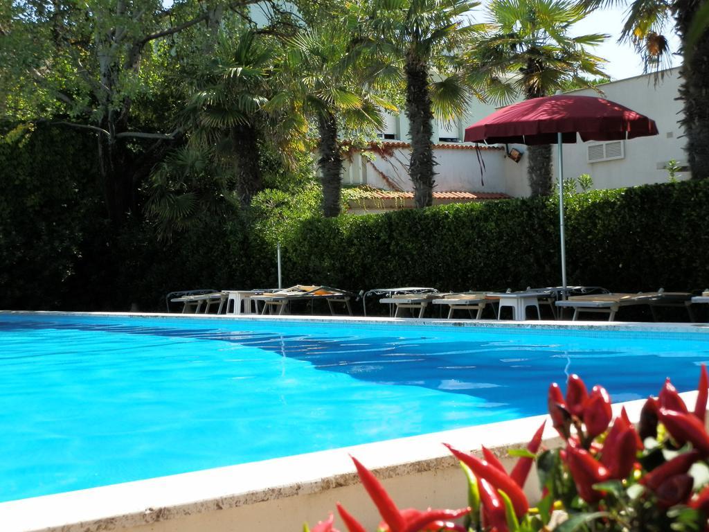 Hotel Nautic B&B Bellaria-Igea Marina Exterior photo