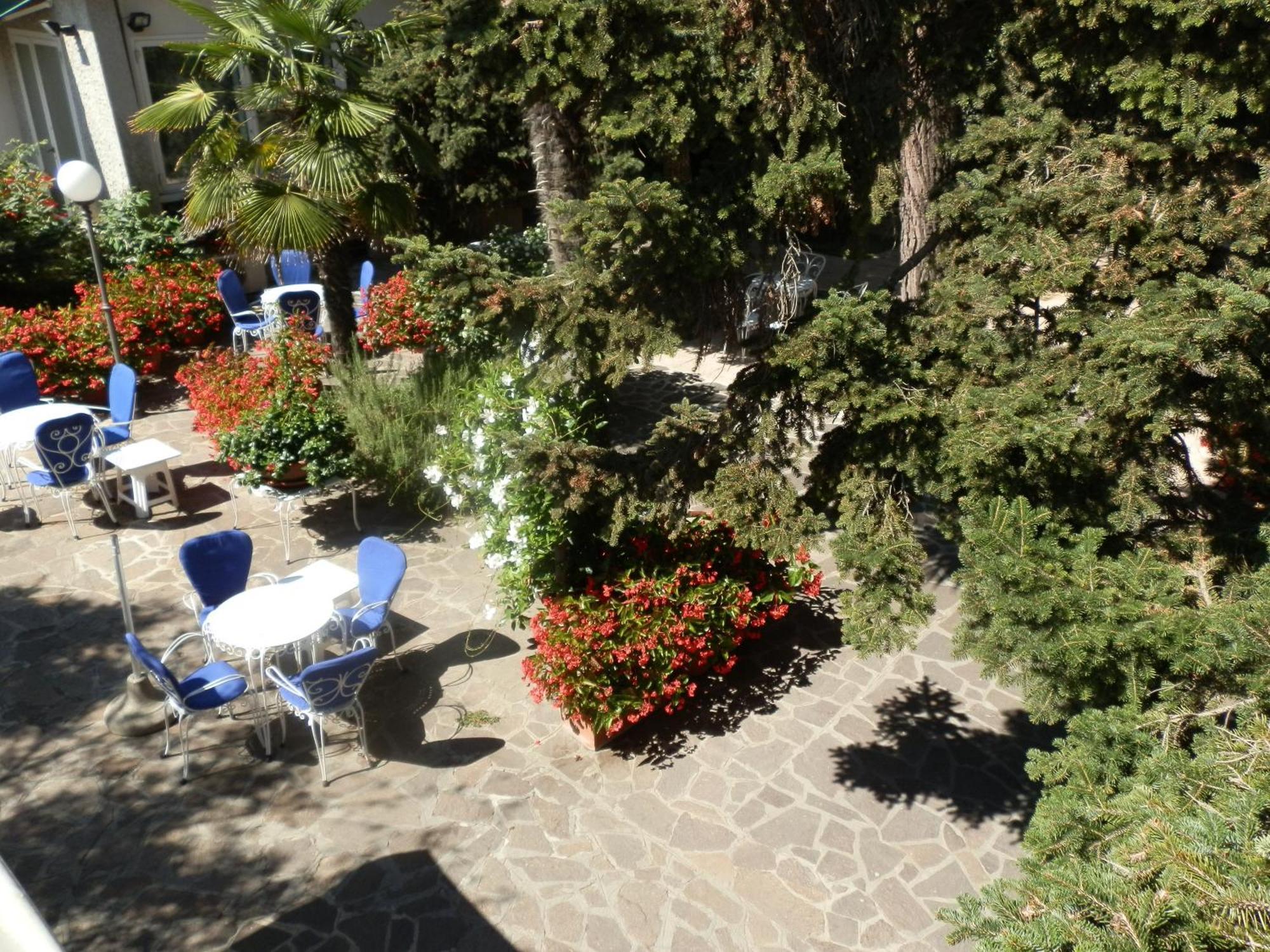 Hotel Nautic B&B Bellaria-Igea Marina Exterior photo