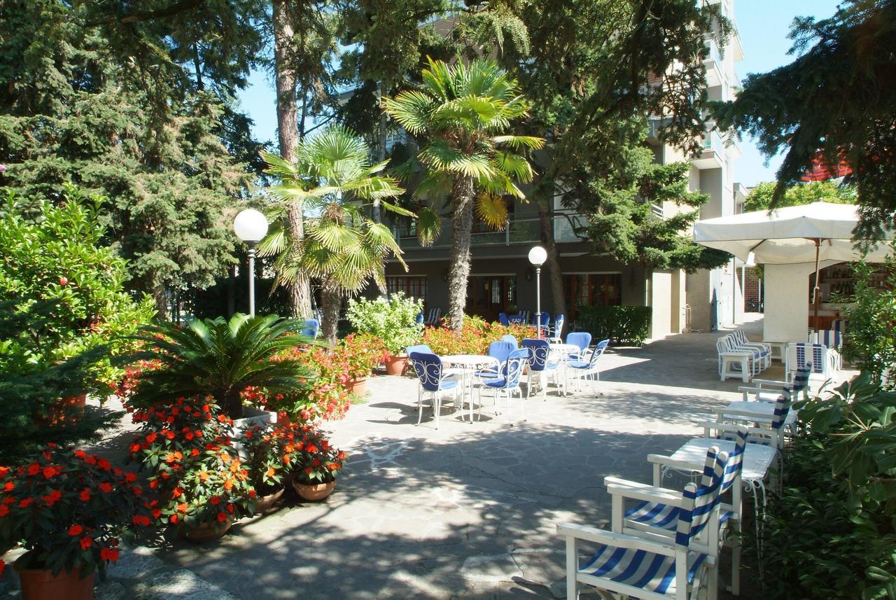 Hotel Nautic B&B Bellaria-Igea Marina Exterior photo
